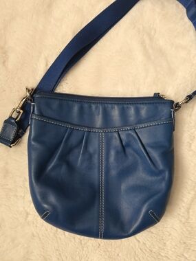 Coach blue y2k pleated soho crossbody